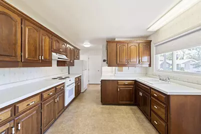 1024 W Hosmer Street, Marinette, WI 54143 - Photo 7