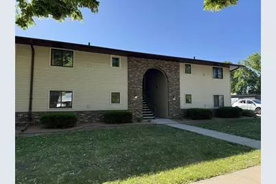1755 Maricopa Drive #B, Oshkosh, WI 54904 - Photo 1