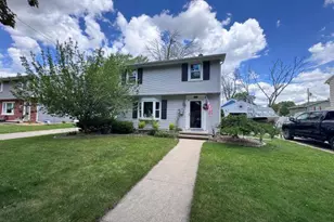1118 Parkway Blvd, Two Rivers, WI 54914 - Photo 1