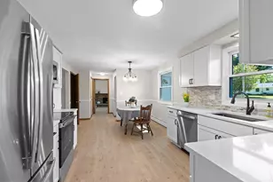 406 St Jude St, Green Bay, WI 54303 - Photo 11