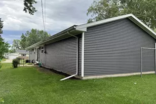 2704 N David St, Appleton, WI 54914 - Photo 7