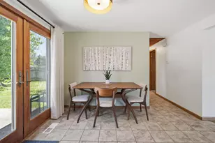2828 Acorn Rd, Neenah, WI 54956 - Photo 7