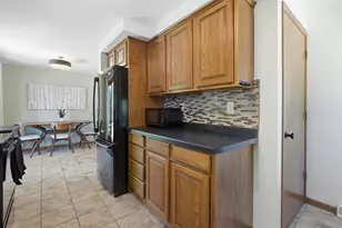 2828 Acorn Rd, Neenah, WI 54956 - Photo 9
