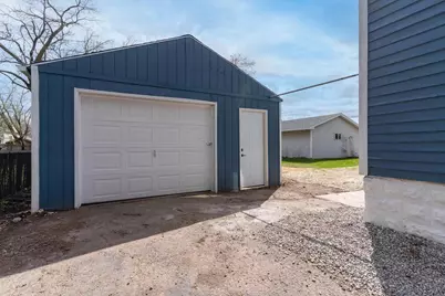 29 W Tennessee Avenue, Oshkosh, WI 54901 - Photo 19