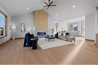 266 E Sweetwater Way, Appleton, WI 54913 - Photo 9