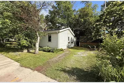 2056 Newberry Avenue, Green Bay, WI 54302 - Photo 17