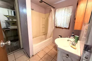2056 Newberry Ave, Green Bay, WI 54302 - Photo 9