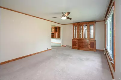 318 Westplain Drive, Green Bay, WI 54303 - Photo 3