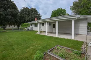 318 Westplain Dr, Green Bay, WI 54303 - Photo 27