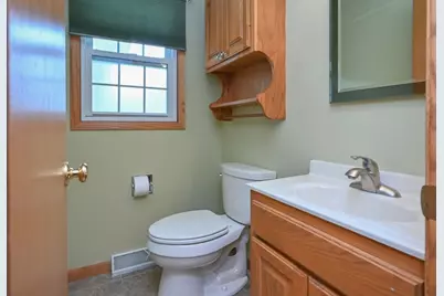 318 Westplain Drive, Green Bay, WI 54303 - Photo 13