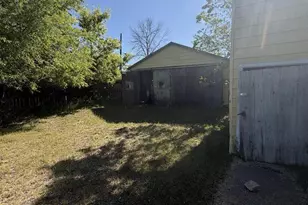 2504 15th Ave, Menominee, MI 49858 - Photo 9