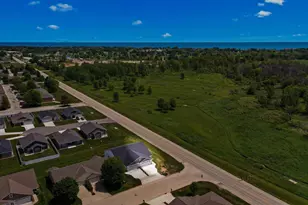 1901 Hidden Hollow Ln, Manitowoc, WI 54220 - Photo 39