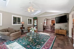 2447 Parkwood Dr, Green Bay, WI 54304 - Photo 19