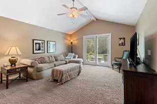 2447 Parkwood Dr, Green Bay, WI 54304 - Photo 25