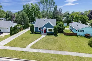 207 Crescent Dr, Neenah, WI 54956 - Photo 49