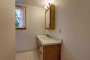 207 Crescent Dr, Neenah, WI 54956 - Photo 27