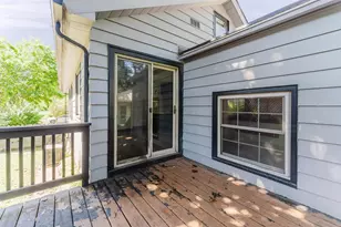 702 W 11th Ave, Oshkosh, WI 54902 - Photo 17