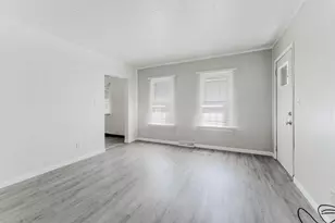 702 W 11th Ave, Oshkosh, WI 54902 - Photo 3