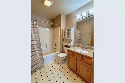 1190 Freedom Avenue, Oshkosh, WI 54901 - Photo 7