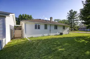 335 Front St, Pulaski, WI 54162 - Photo 29