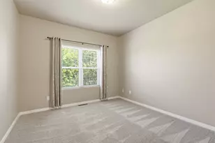 2948 Chrystella Dr, Menasha, WI 54952 - Photo 15