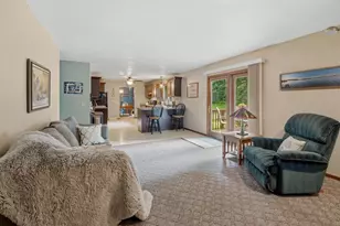 W7719 Chelen Ridge Dr, Van Dyne, WI 54979 - Photo 5