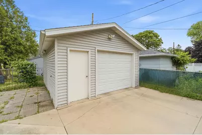 590 E 10th Street, Fond du Lac, WI 54935 - Photo 23