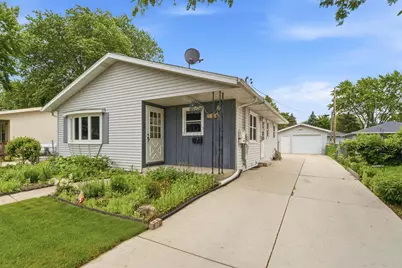 590 E 10th Street, Fond du Lac, WI 54935 - Photo 1