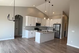 N8843 Killarney Way, Sherwood, WI 54952 - Photo 5