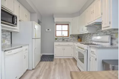 3672 Finger Road, Green Bay, WI 54311 - Photo 9