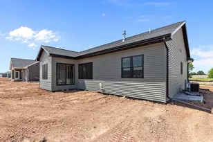 N9274 Homestead Ln, Appleton, WI 54915 - Photo 41