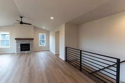 W5890 Edgewood Drive, Menasha, WI 54952 - Photo 7