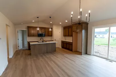 W5890 Edgewood Drive, Menasha, WI 54952 - Photo 5