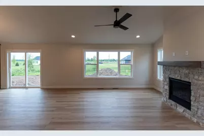 W5890 Edgewood Drive, Menasha, WI 54952 - Photo 37