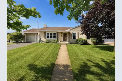 1716 20th Avenue, Menominee, MI 49858 - Photo 1