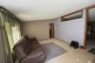 W12628 Leopolis Rd, Leopolis, WI 54948 - Photo 3