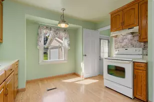 833 N Buchanan St, Green Bay, WI 54303 - Photo 11