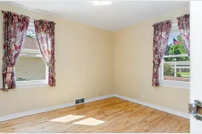 833 N Buchanan Street, Green Bay, WI 54303 - Photo 19