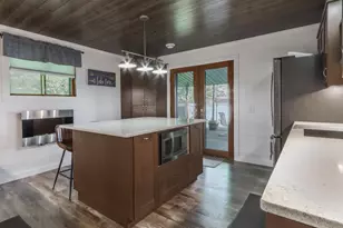 E5622 Waukaunaka St, Weyauwega, WI 54983 - Photo 15