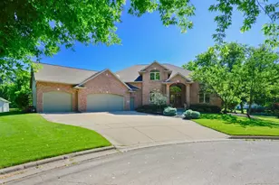 1521 Royal Crown Ct, Green Bay, WI 54313 - Photo 1