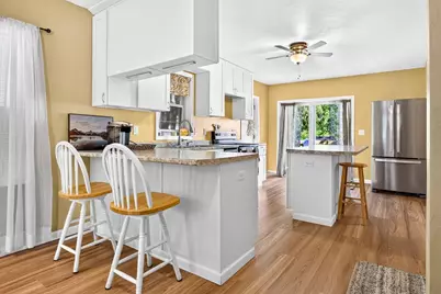 831 S Baird Street, Green Bay, WI 54301 - Photo 15
