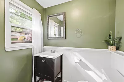 1261 S Quincy Street, Green Bay, WI 54301 - Photo 11