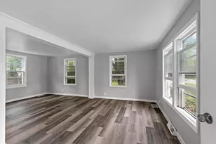 1858 Eastman Ave, Green Bay, WI 54302 - Photo 3