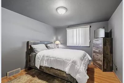 1530 Glen Road, Green Bay, WI 54313 - Photo 15