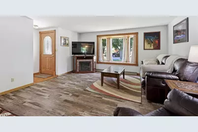1530 Glen Road, Green Bay, WI 54313 - Photo 3