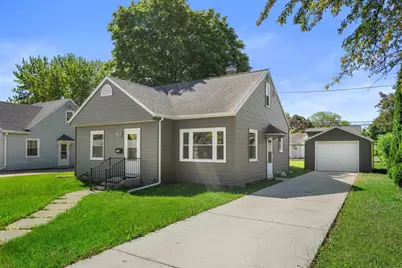939 Sherry Street, Neenah, WI 54956 - Photo 1
