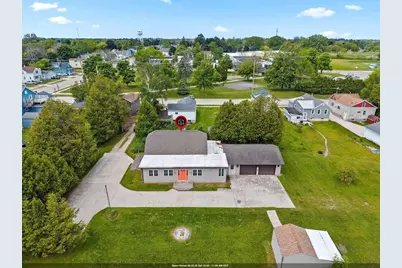1411 School Street, Two Rivers, WI 54241 - Photo 1