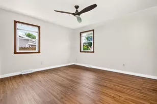121 Alexander Dr, Neenah, WI 54956 - Photo 17