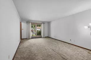 121 Hudson St, Green Bay, WI 54303 - Photo 11