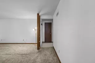 121 Hudson St, Green Bay, WI 54303 - Photo 25